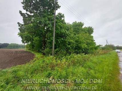 Ładna działka niedaleko Mszczonowa.