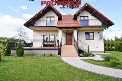 Dom, 5 pokoi, 202,7 m2, Piekoszów