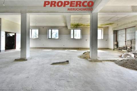 Budynek usługowo-mieszkalny 622m2, Jędrzejów