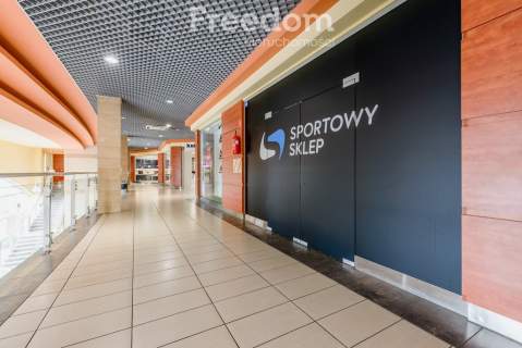 Lokal w galerii handlowej na sprzedaż