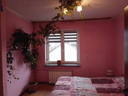Malowniczy dom na wsi z dużą działką wśród zieleni