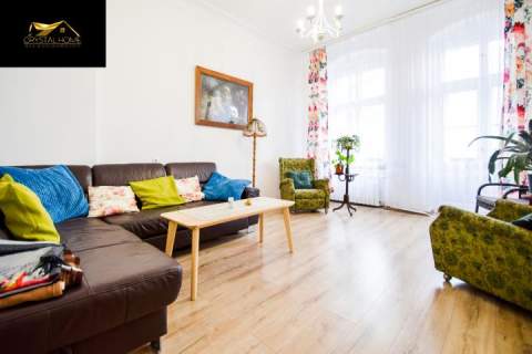 136m2, 4 pokoje, I piętro, 2 balkony