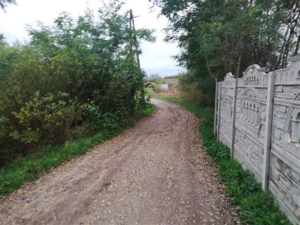 Działka z jeziorem i WZ na 3 domy, 5 km od morza
