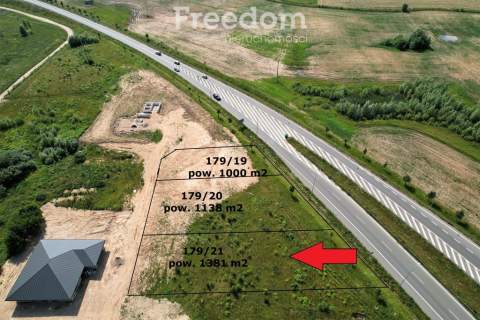 Na sprzedaż działka na osiedlu Bajkowym