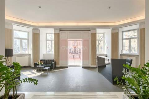 Nieruchomość komercyjna do wynajęcia, 309 m2, Warszawa