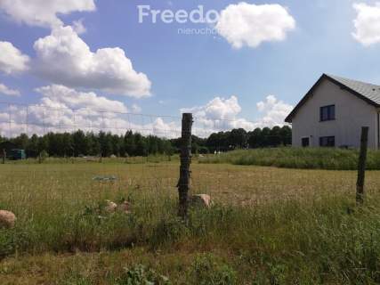 Ładna działka pod lasem