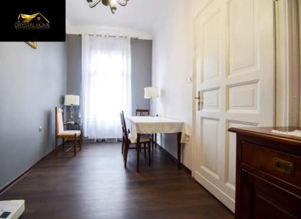 136m2, 4 pokoje, I piętro, 2 balkony