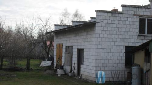 Dom z białej cegły na działce 2000 m2