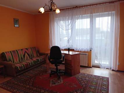Malowniczy dom na wsi z dużą działką wśród zieleni