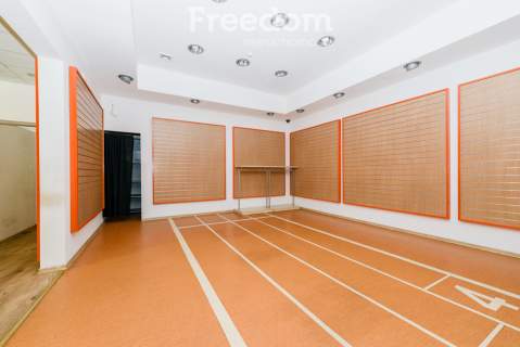Lokal w galerii handlowej na sprzedaż