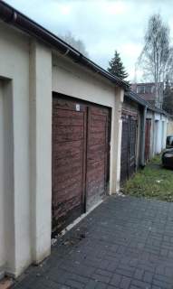 Do sprzedaży garaż murowany na Karłowicach