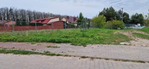 Piękna działka pod zabudowę jednorodzinną 800m2