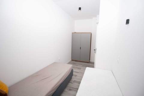 Apartament, pow. 62m2, 3 pokoje, ogródek, parking.