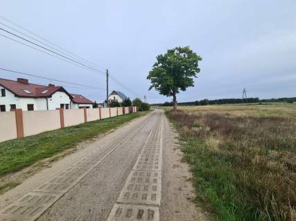 Działka na sprzedaż