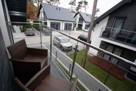 Apartament, pow. 62m2, 3 pokoje, ogródek, parking.