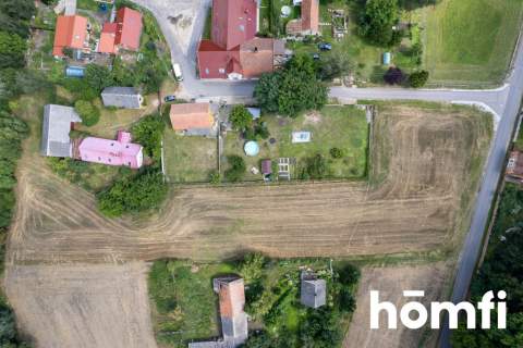 10 arów / budowlana / media w drodze / Woskowice