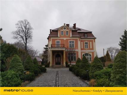 Dom na sprzedaż, 1250 m2, Bielawa