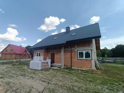Dom w budowie 152 m w bliskiej odległości Lublina