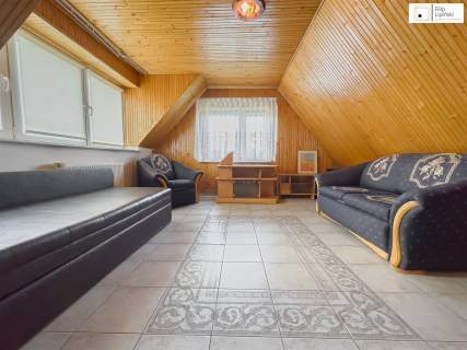 DOM, SALA BANKIETOWA, STAJNIA, 9HA DZIAŁKI 