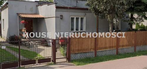 DOM WOLNOSTOJĄCY W CENTRUM BLISKO PKP 