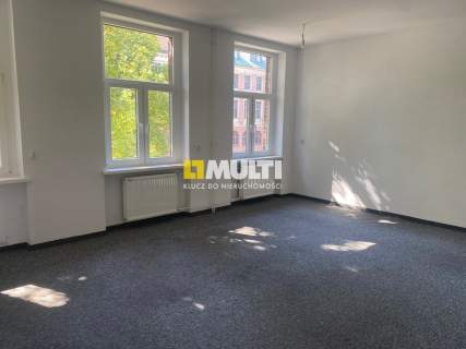 Lokal użytkowy na sprzedaż, 806m2
