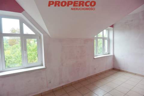 Obiekt hotelowo-bankietowy 760,80 m2, Snochowice