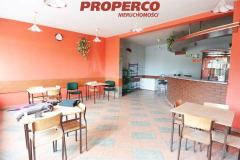 Obiekt hotelowo-bankietowy 760,80 m2, Snochowice