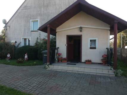 Połowa bliźniaka na ogromnej działce