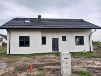 Domek jednorodzinny na obrzeżach Staszowa