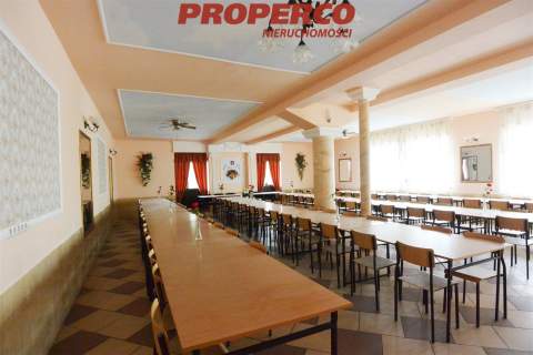 Obiekt hotelowo-bankietowy 760,80 m2, Snochowice