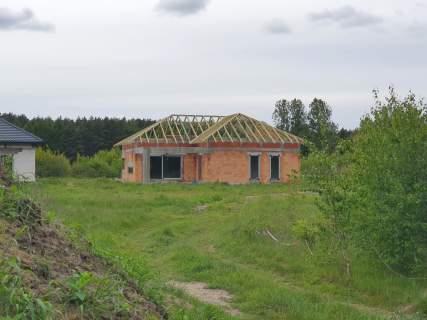 Dom do wykończenia w trakcie budowy