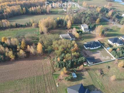 Działka budowlna w miejscowości Jastrząb-0,1668 HA