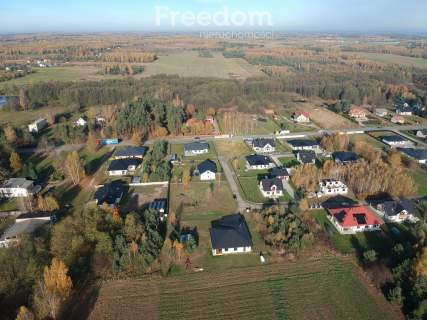 Działka budowlna w miejscowości Jastrząb-0,1668 HA