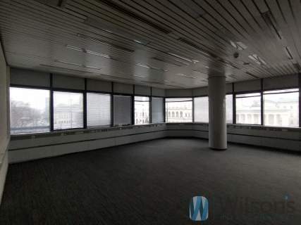 Biuro w wieżowcu 2900 m2, przy metrze