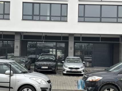 Lokal handlowy 350 m2, nowy budynek, Piastów