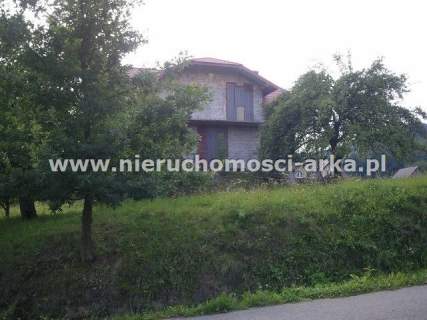 Dom w stanie surowym w widokowym miejscu