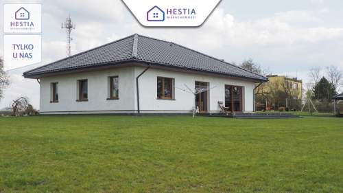 Luksusowy dom z dużą zagospodarowaną działką 
