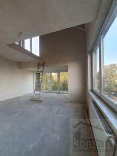 Lokal biurowy z dwoma balkonami w Dąbiu