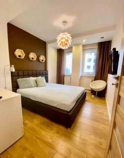 Apartament przy metrze
