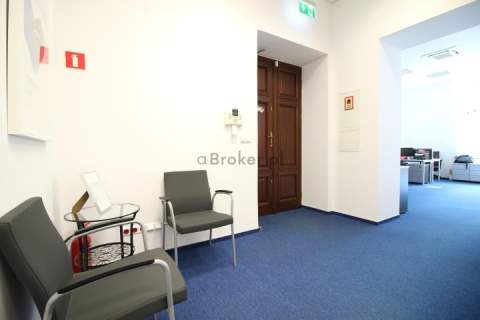Stare Miasto ul. Karmelicka Biuro 5 pokoi ogród