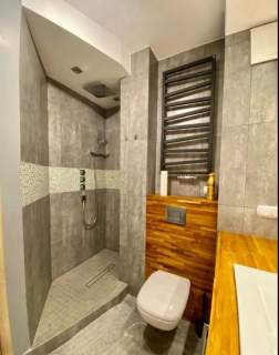 Apartament przy metrze