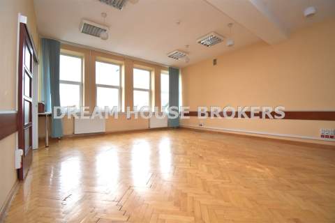 Lokale na wynajem Miejsce Piastowe 170 m/2