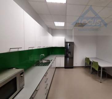 BIURO PRZY PUŁAWSKIEJ 300 m2, UMEBOLWANE BIURO