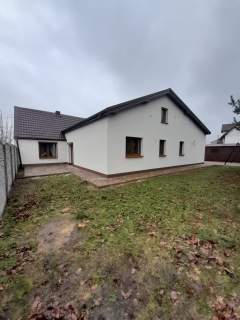 Dom parterowy wolnostojący o powierzchni 130m2, Zbiersk