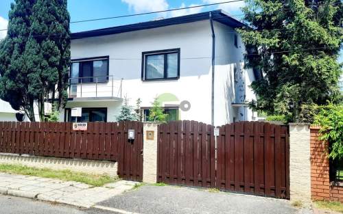 Do sprzedania komfortowy dom w Kiedrzynie