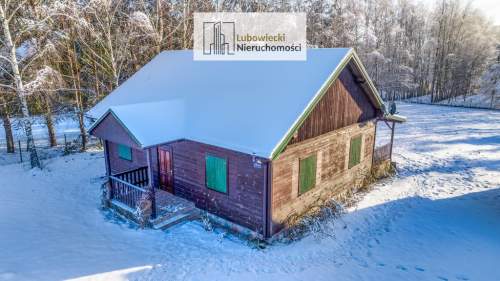 Klimatyczny drewniany dom w Leleszkach