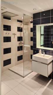 3 pokojowy apartament przy ulicy -Lea