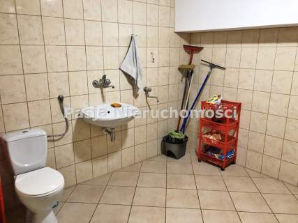 Sprzedam lokal użytkowy w Płocku