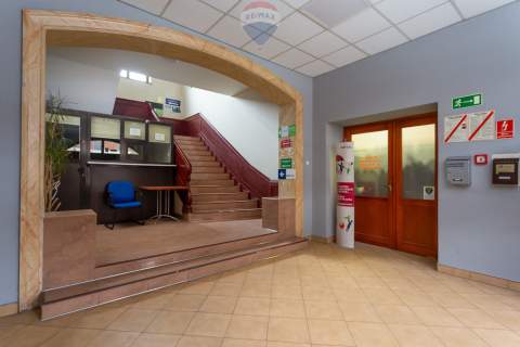 Lokal biurowy 25 m2 w centrum Pabianic