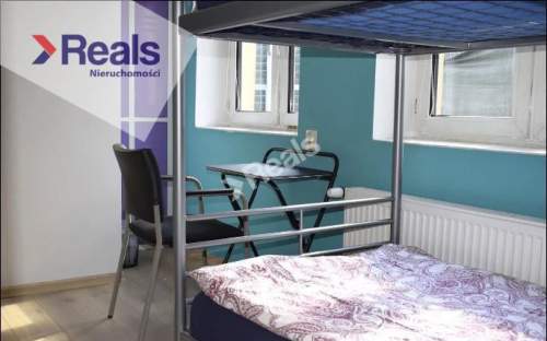 Hostel, dwa budynki, 17 pokoi, całość wynajęta